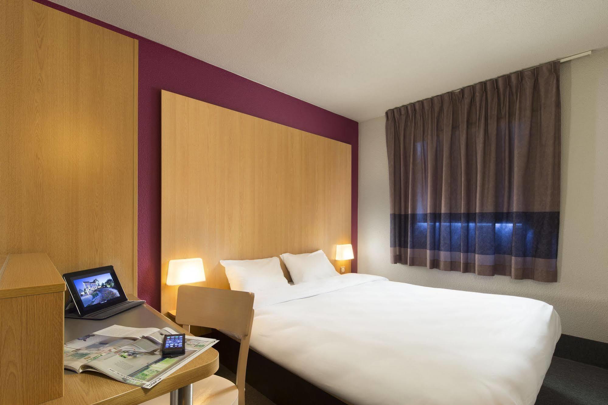 B&B Hotel Montlhery Linas Eksteriør bilde